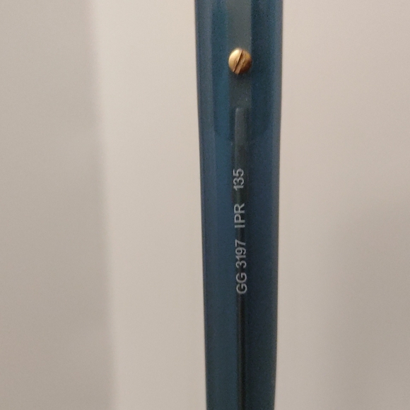 Gucci Eyeglass Frames - Picture 7 of 13